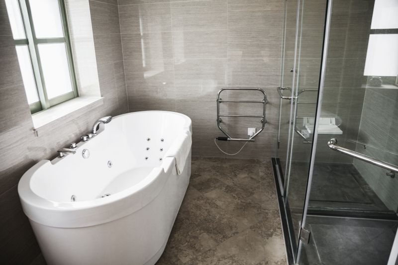 Freestanding modern tub