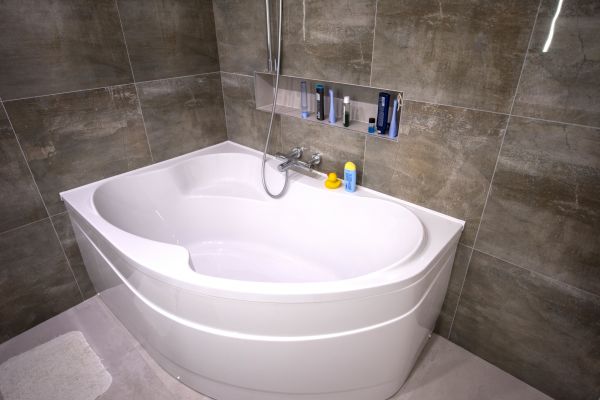 Large Bathtub Installation in Chesterton