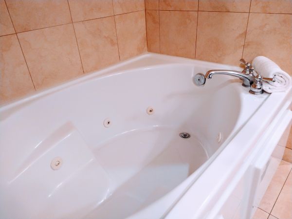 Acrylic Tub Installation in Chesterton